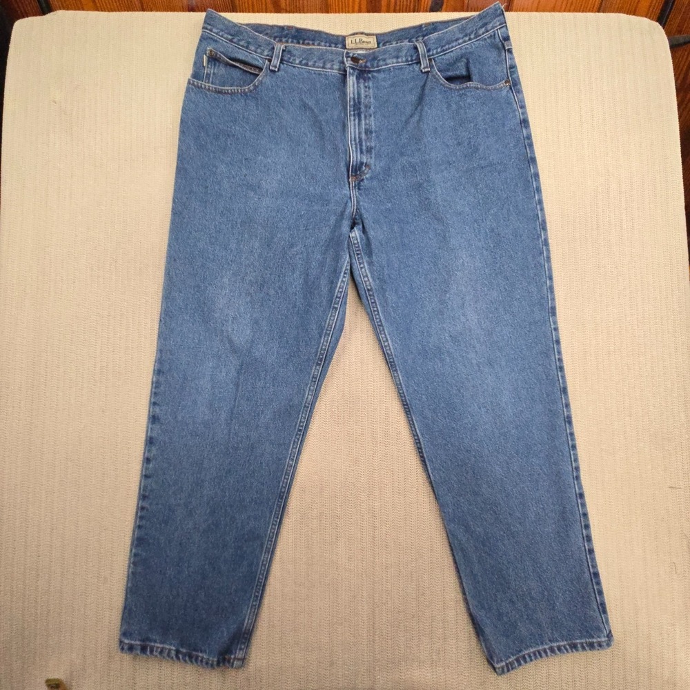 L.L. Bean Jeans Mens 44x32 Blue Medium‎ Wash Relaxed Fit Straight Denim Pants
